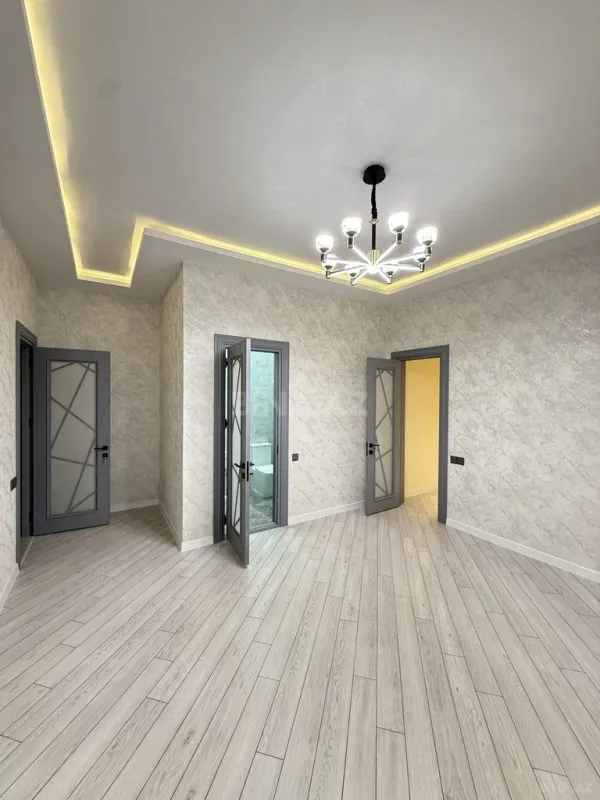 Satılır 5 otaqlı həyət evi 220 m²