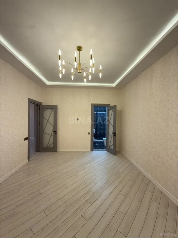 Satılır 5 otaqlı həyət evi 220 m²
