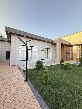 Satılır 5 otaqlı həyət evi 220 m²