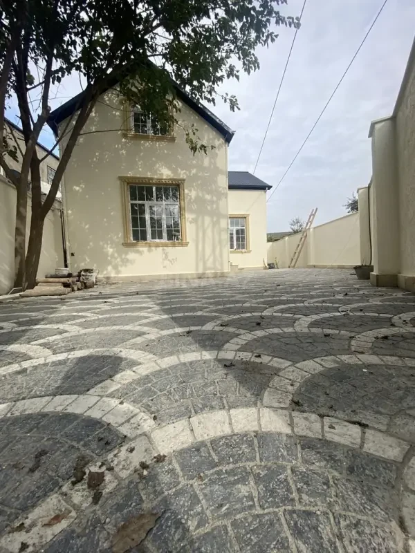 Satılır 5 otaqlı həyət evi 145 m²