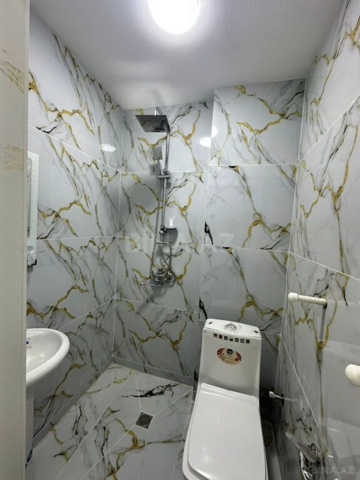 Satılır 2 otaqlı mənzil 42 m²