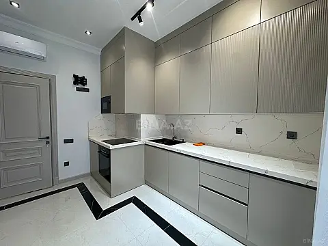 Kirayə verilir 4 otaqlı mənzil 160 m²
