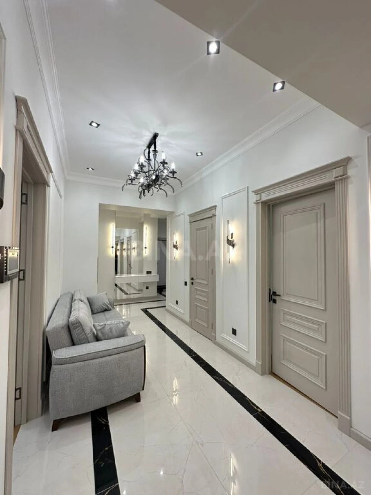 Kirayə verilir 4 otaqlı mənzil 160 m²