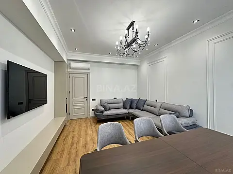 Kirayə verilir 4 otaqlı mənzil 160 m²