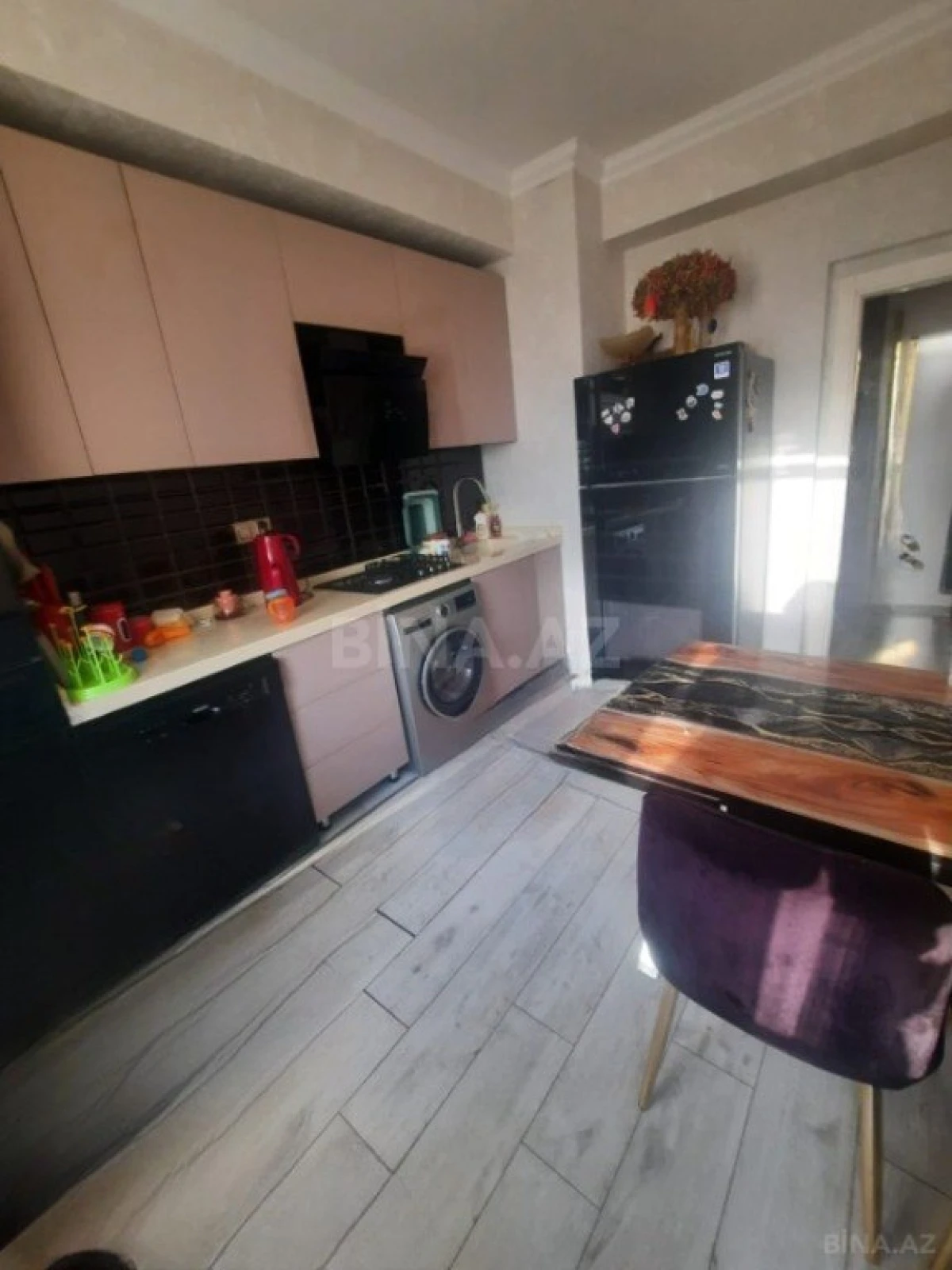 Satılır 2 otaqlı mənzil 77 m²