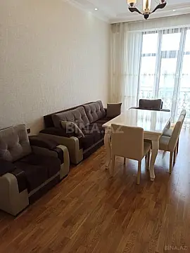 Kirayə verilir 2 otaqlı mənzil 75 m²