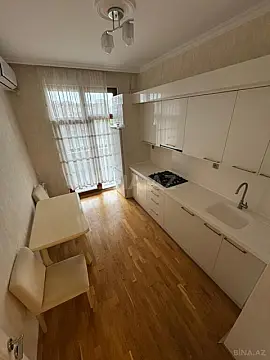 Kirayə verilir 2 otaqlı mənzil 75 m² — Bakı 2 otaq 75.00 m²