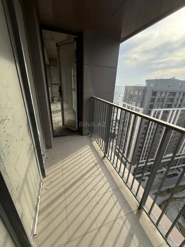 Satılır 3 otaqlı mənzil 124 m²