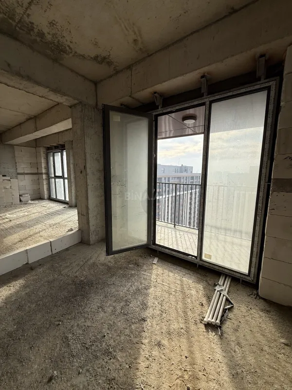 Satılır 3 otaqlı mənzil 124 m²