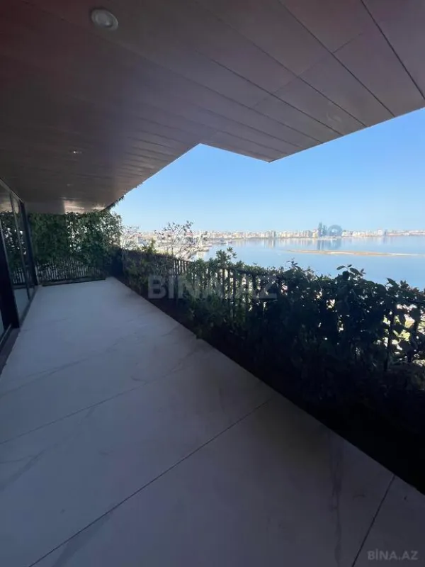 Satılır 3 otaqlı mənzil 249 m²