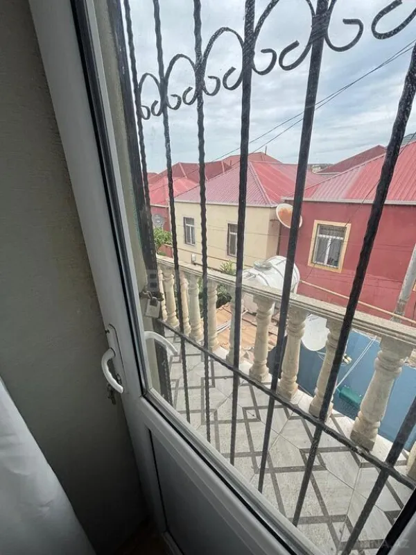 Satılır 4 otaqlı həyət evi 120 m²