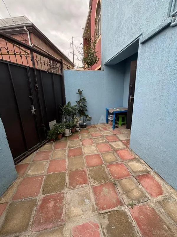 Satılır 4 otaqlı həyət evi 120 m²