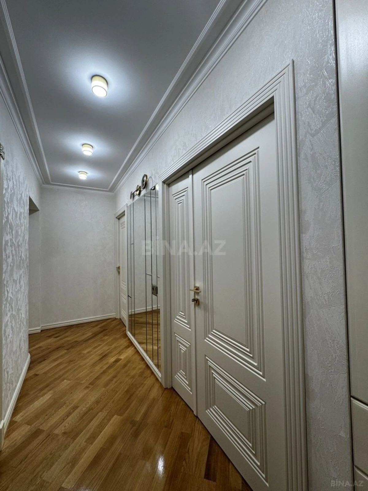 Satılır 3 otaqlı mənzil 90 m²
