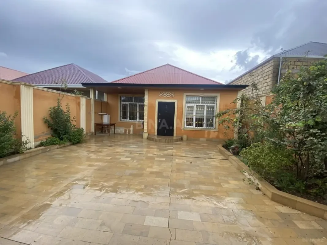 Satılır 4 otaqlı həyət evi 115 m²