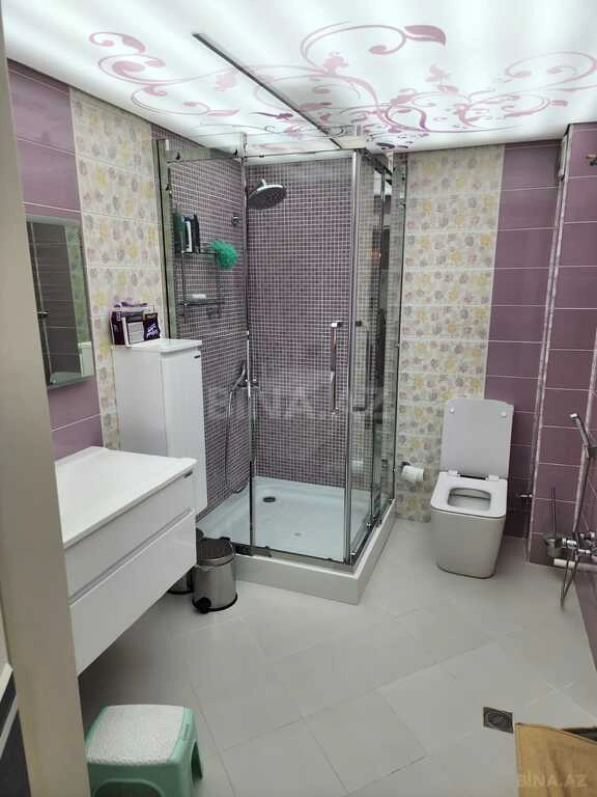 Satılır 4 otaqlı mənzil 226 m²