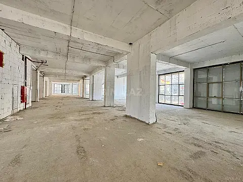 Satılır obyekt 800 m²