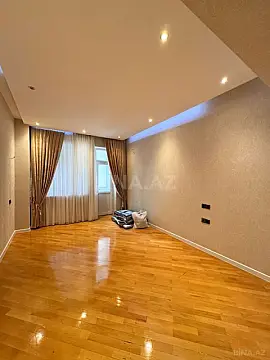 Satılır 3 otaqlı mənzil 140 m²