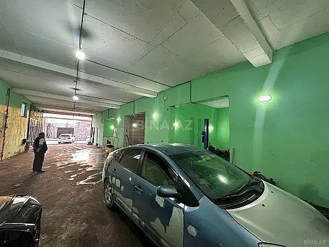 Satılır obyekt 826 m²