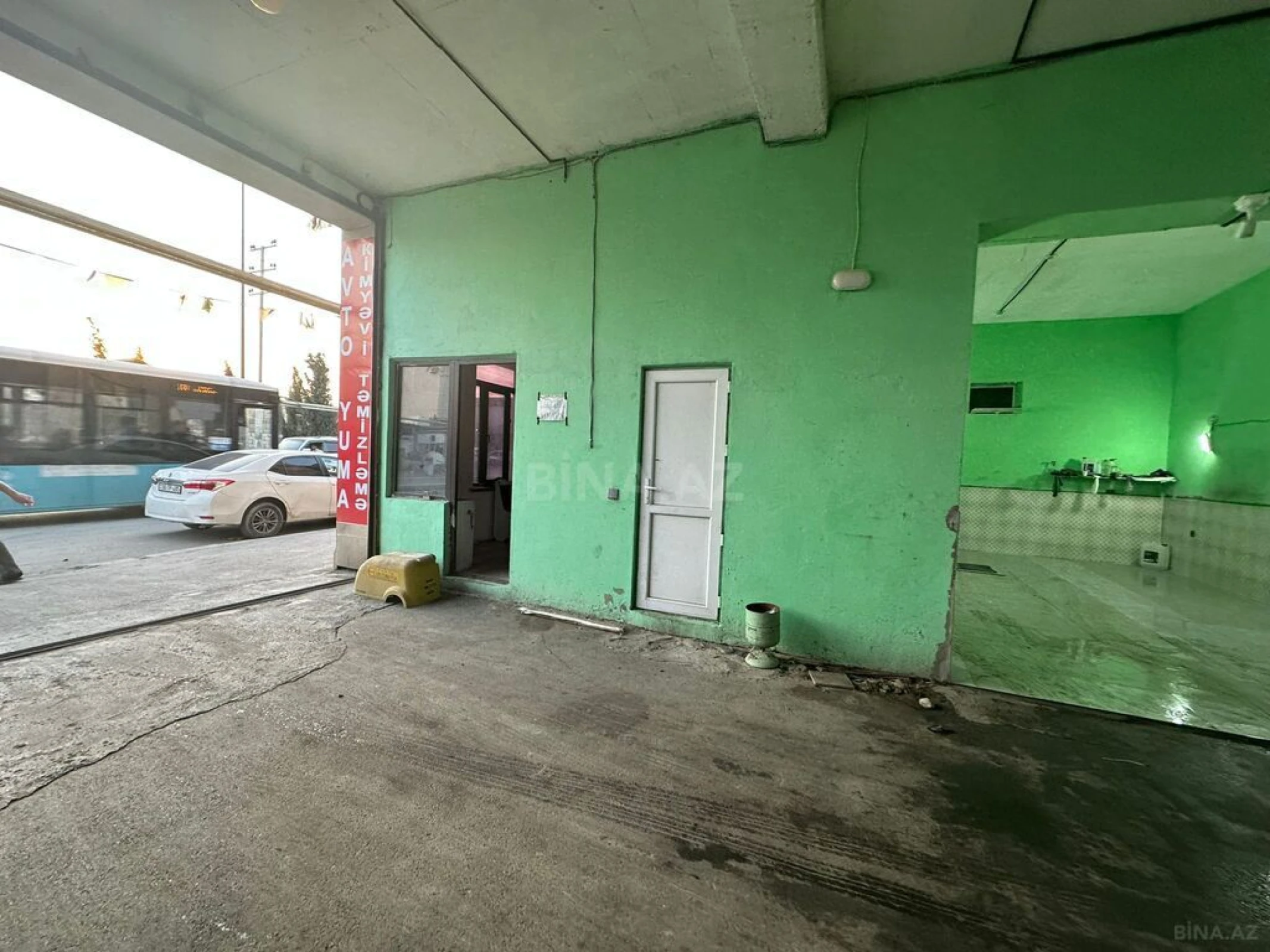 Satılır obyekt 826 m²