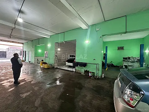 Satılır obyekt 826 m²