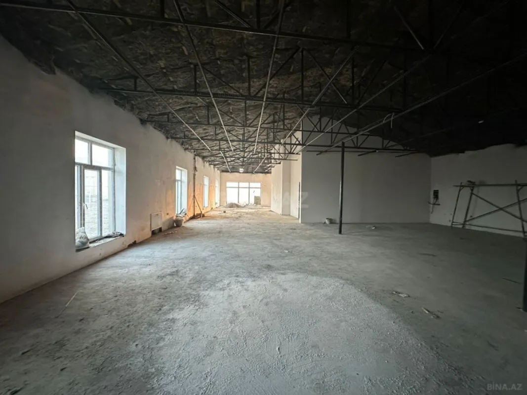 Satılır obyekt 826 m²