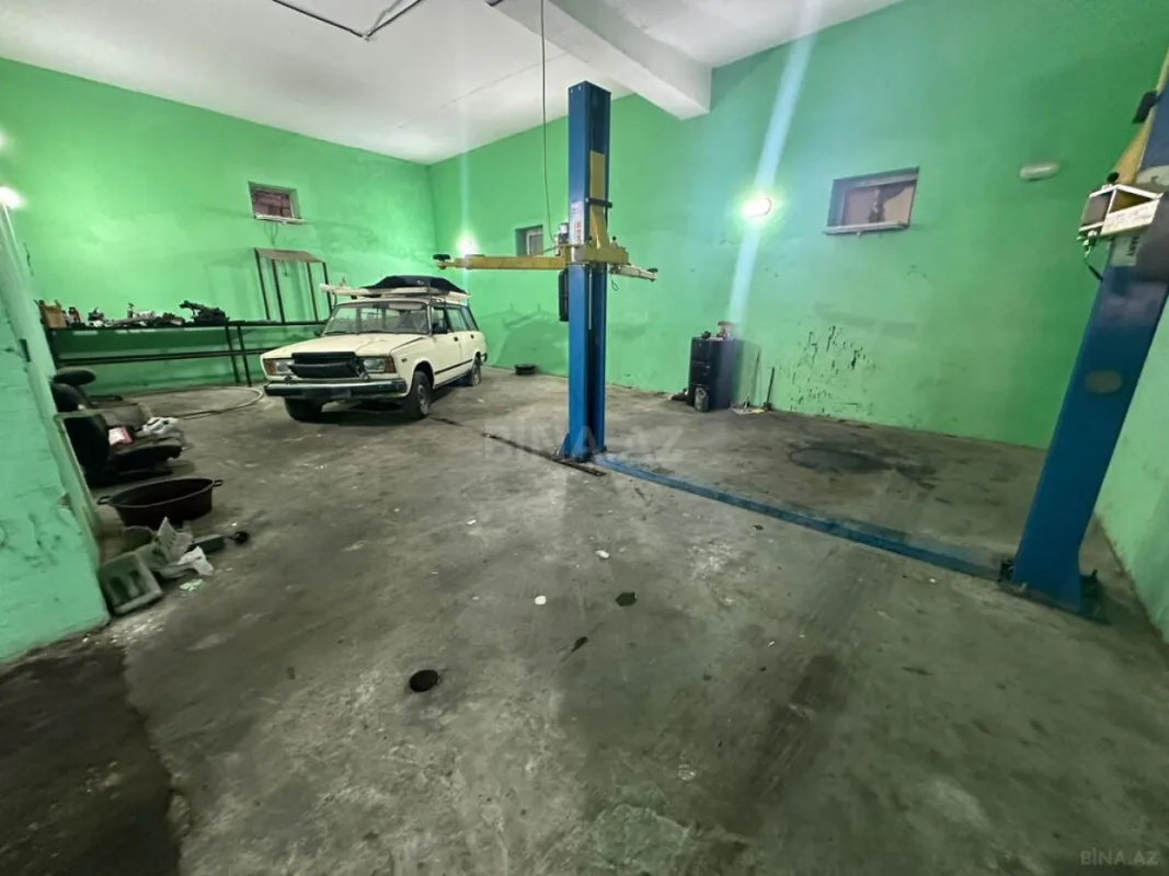 Satılır obyekt 826 m²