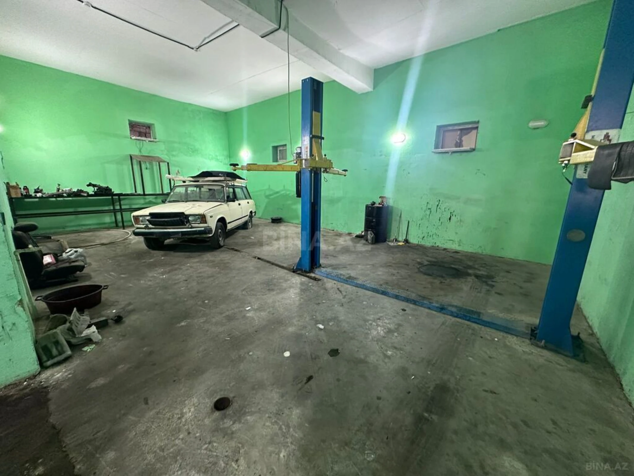 Satılır obyekt 826 m²