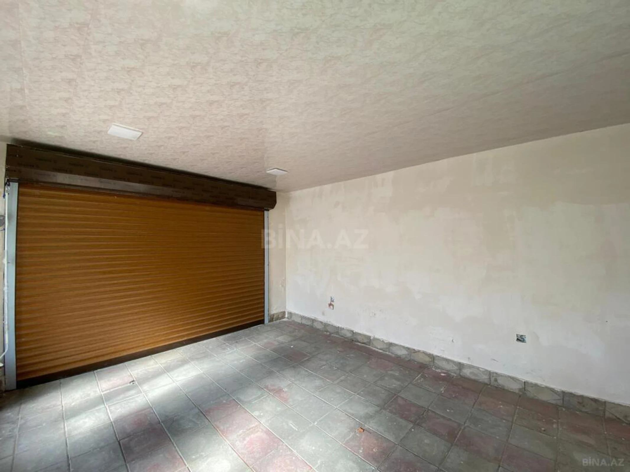 Satılır 6 otaqlı həyət evi 330 m²