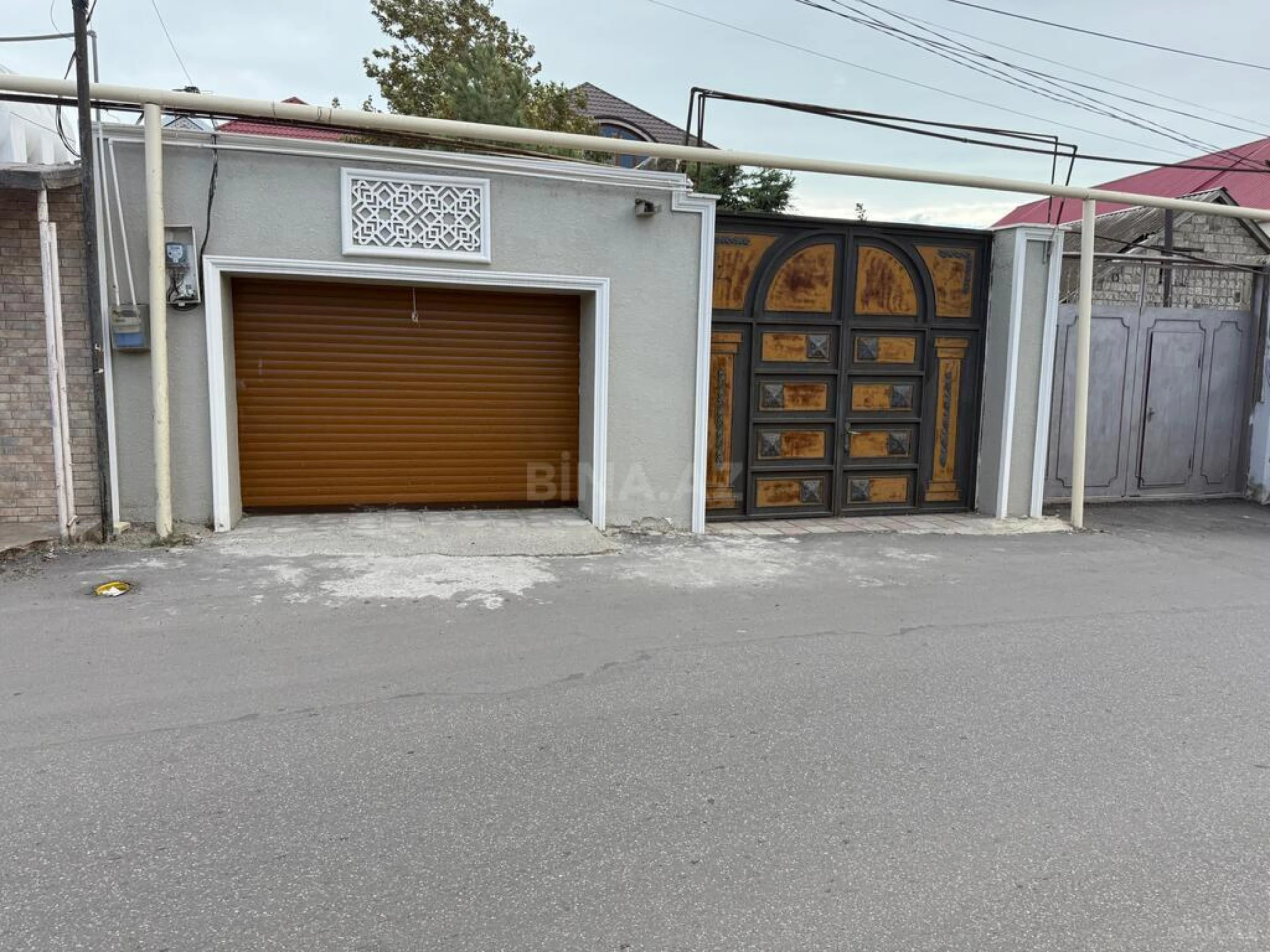 Satılır 6 otaqlı həyət evi 330 m²