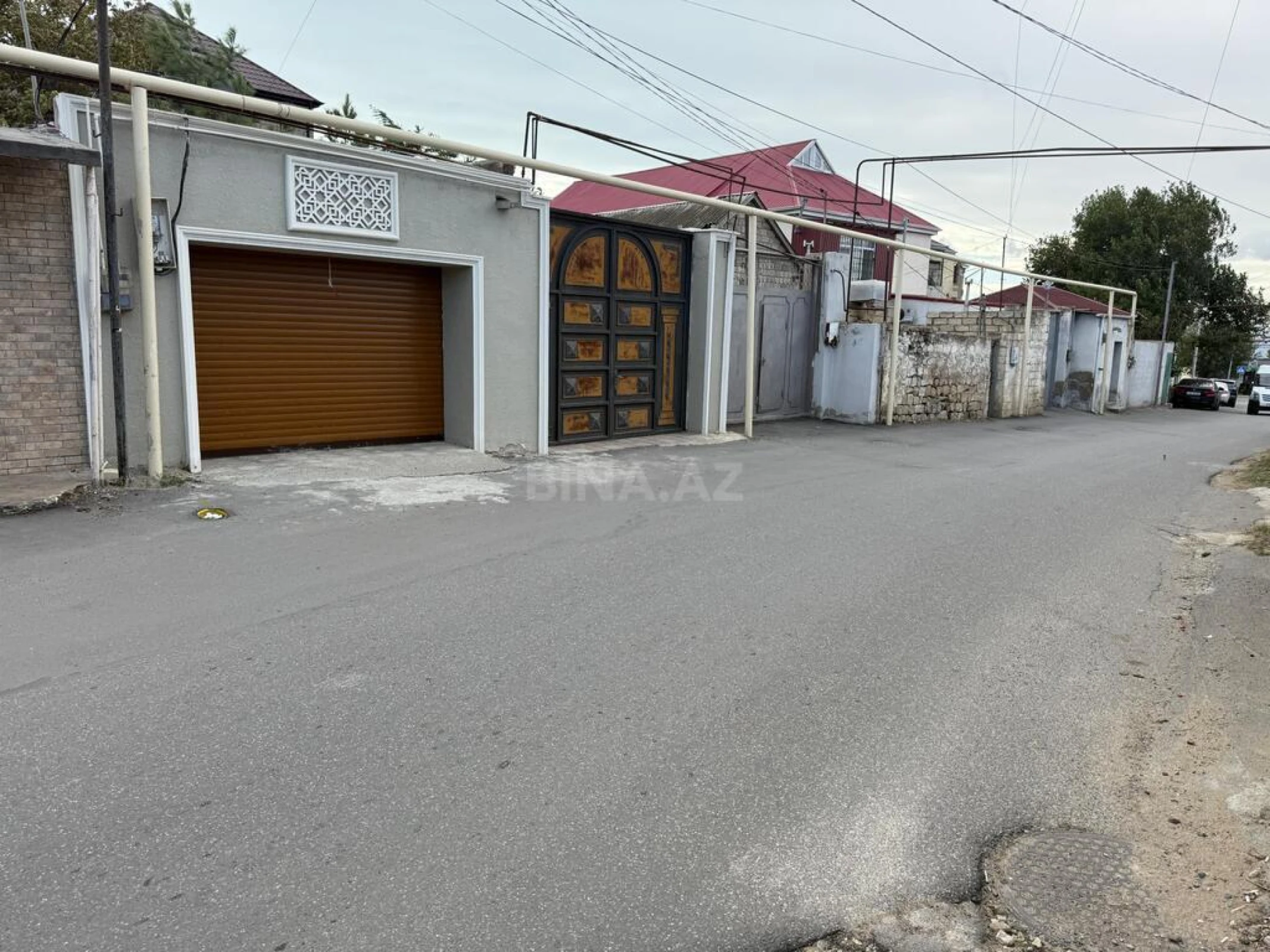 Satılır 6 otaqlı həyət evi 330 m²