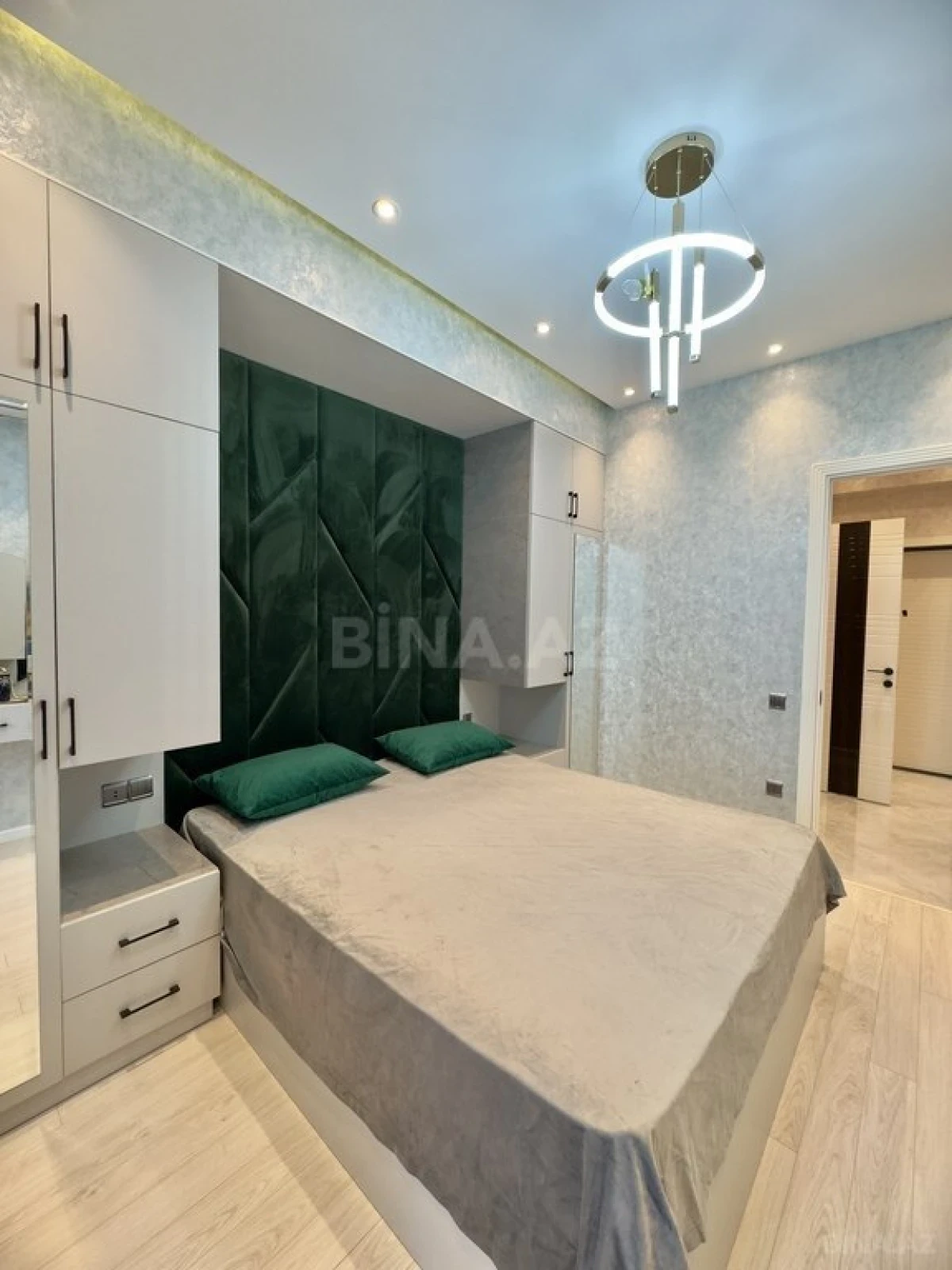 Kirayə verilir 2 otaqlı mənzil 60 m²