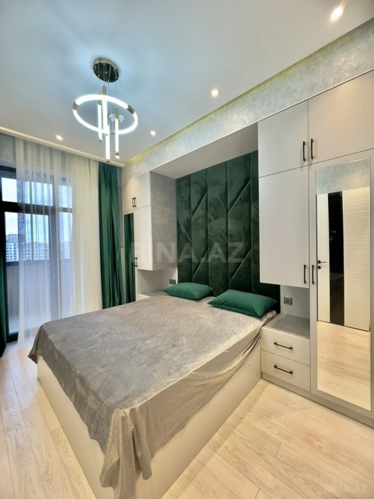 Kirayə verilir 2 otaqlı mənzil 60 m²