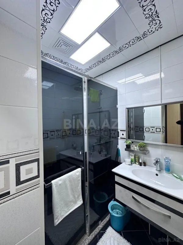 Satılır 3 otaqlı mənzil 110 m²