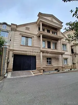 Satılır 8 otaqlı həyət evi 500 m² — Bakı, Nəsimi 8 otaq 500.00 m²