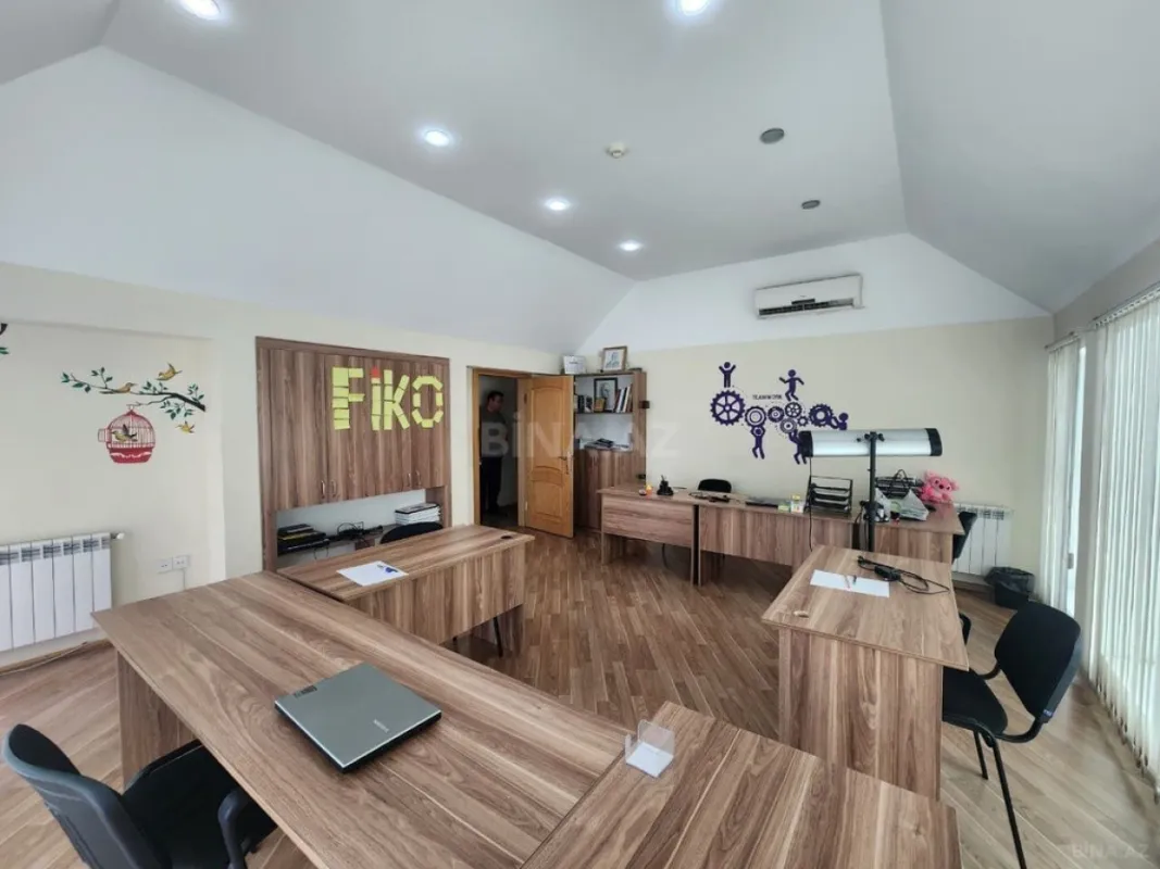 Kirayə verilir 7 otaqlı ofis 400 m²