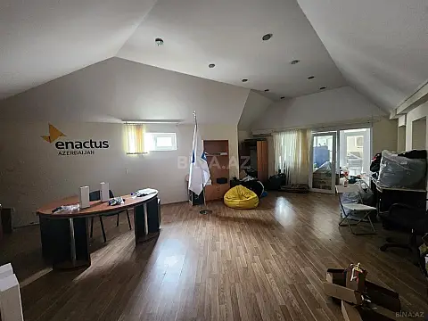 Kirayə verilir 7 otaqlı ofis 400 m²