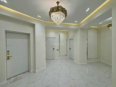 Satılır 3 otaqlı mənzil 120 m²