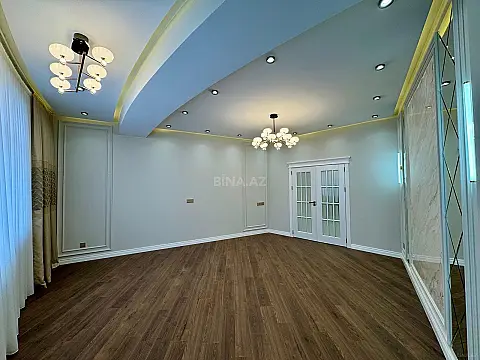 Satılır 3 otaqlı mənzil 120 m²