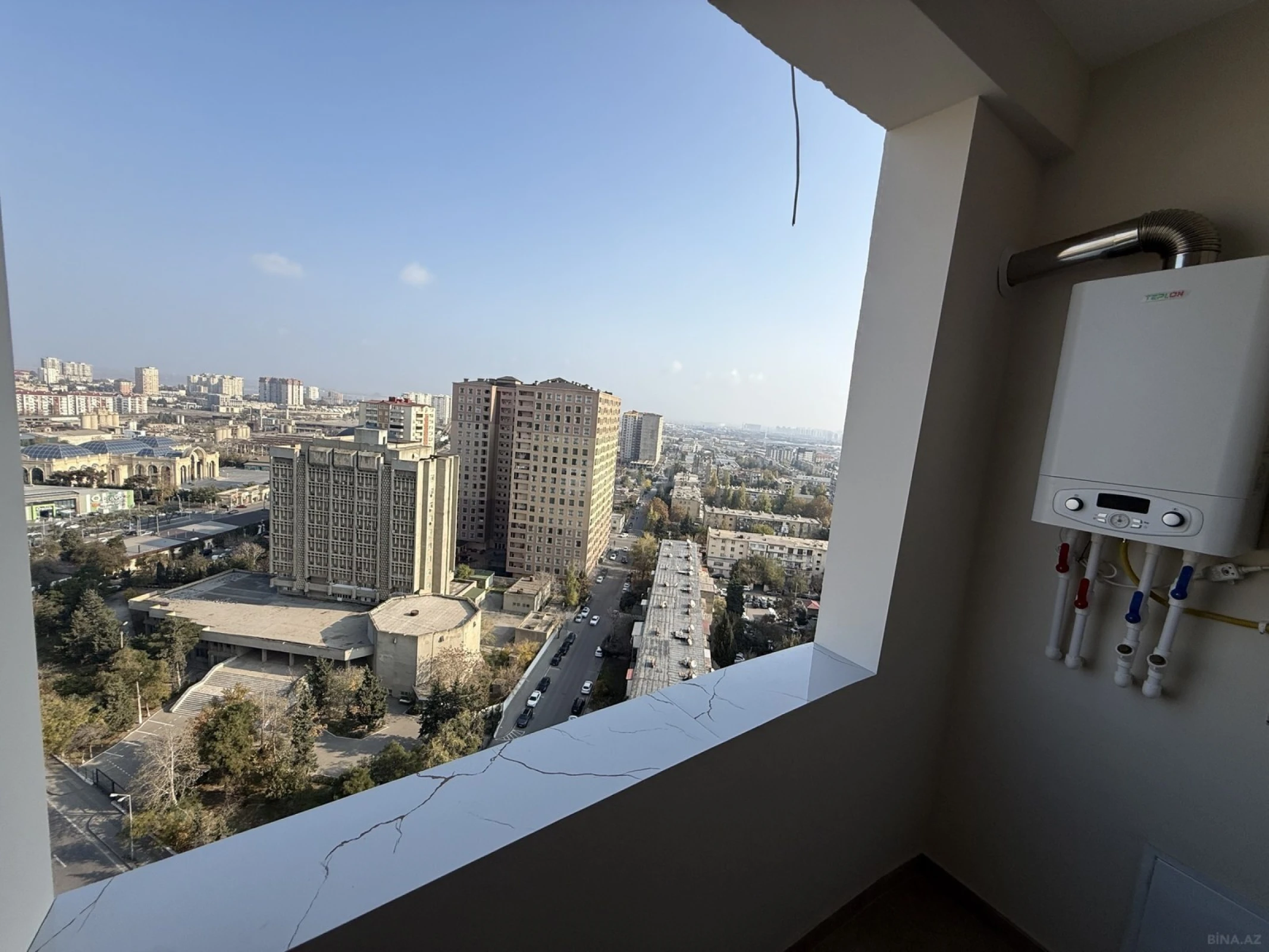 Satılır 3 otaqlı mənzil 120 m²