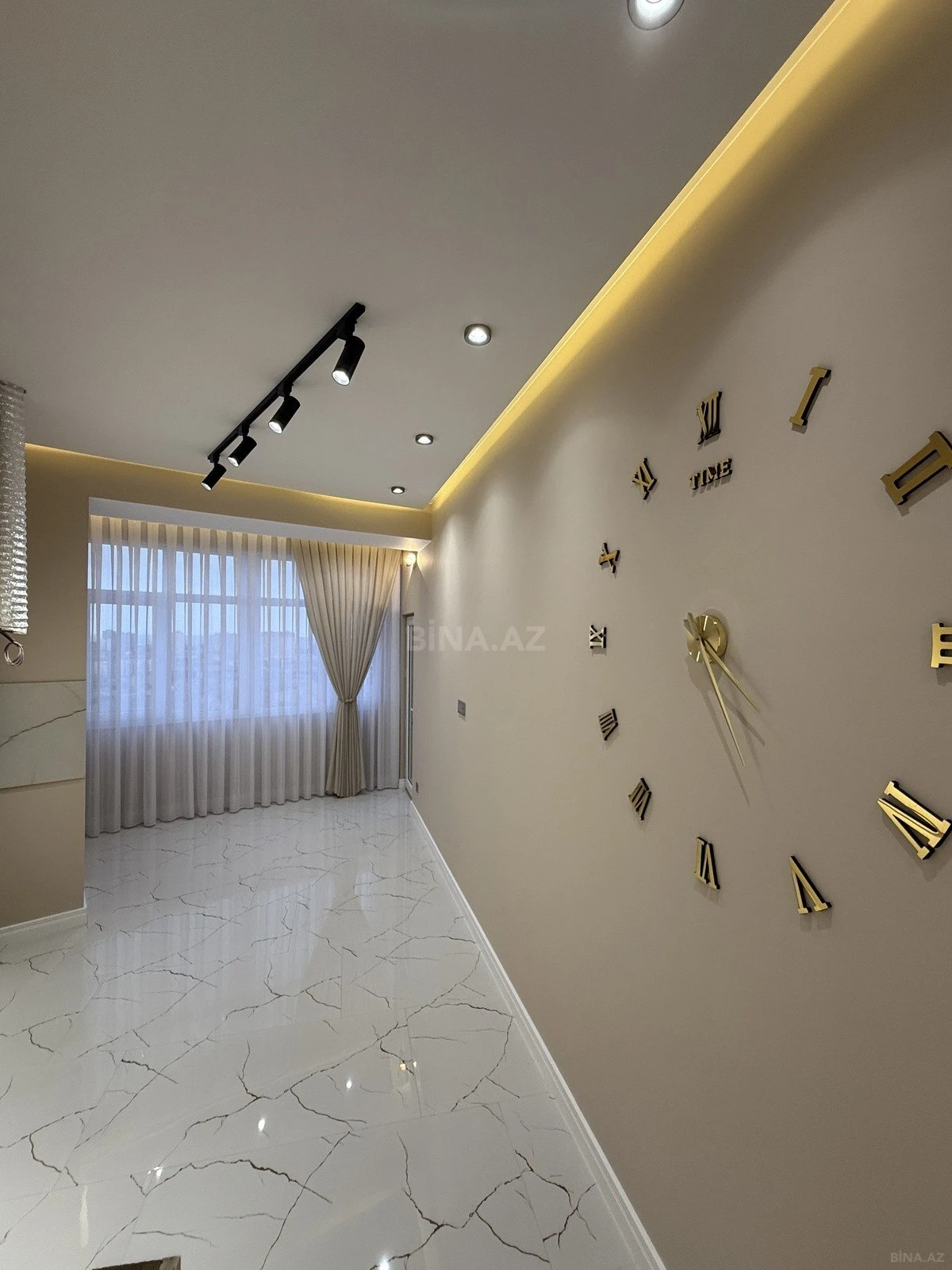 Satılır 3 otaqlı mənzil 120 m²