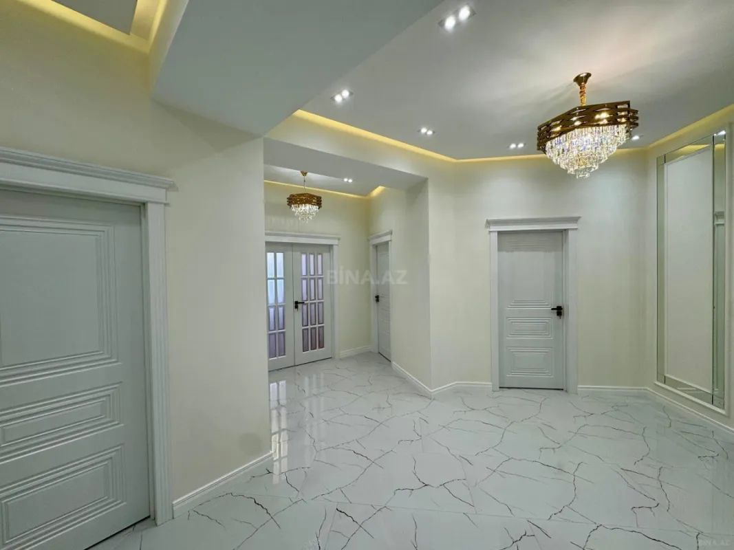 Satılır 3 otaqlı mənzil 120 m²