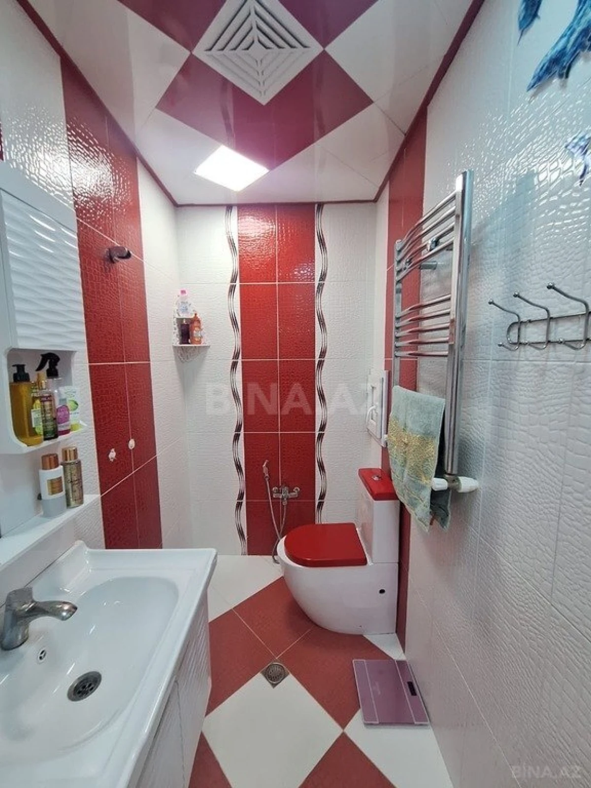 Satılır 3 otaqlı mənzil 82 m²