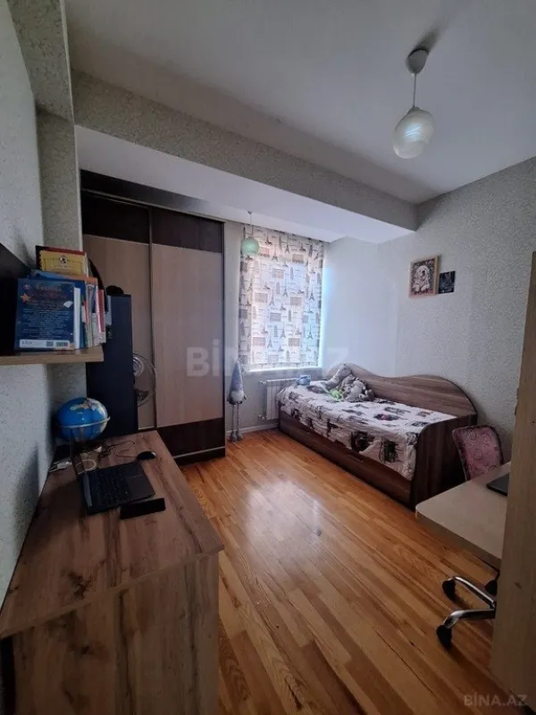 Satılır 3 otaqlı mənzil 82 m²
