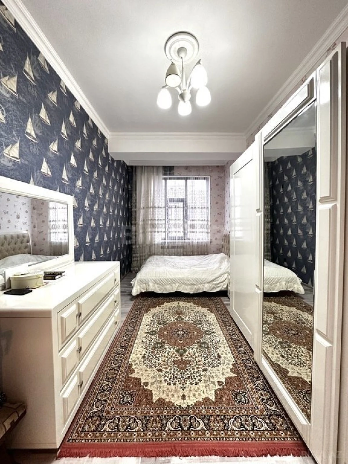 Satılır 4 otaqlı mənzil 120 m²