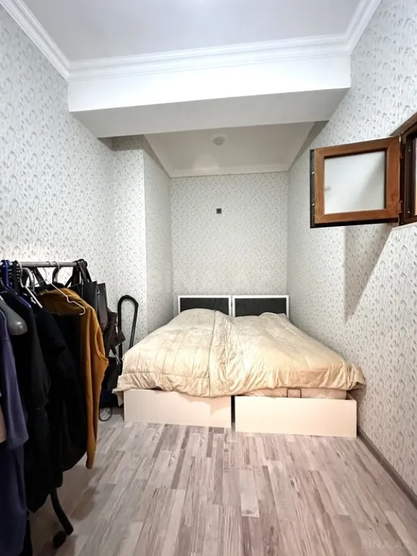 Satılır 4 otaqlı mənzil 120 m²