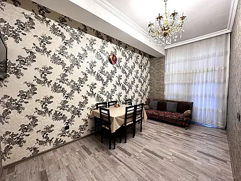 Satılır 4 otaqlı mənzil 120 m²