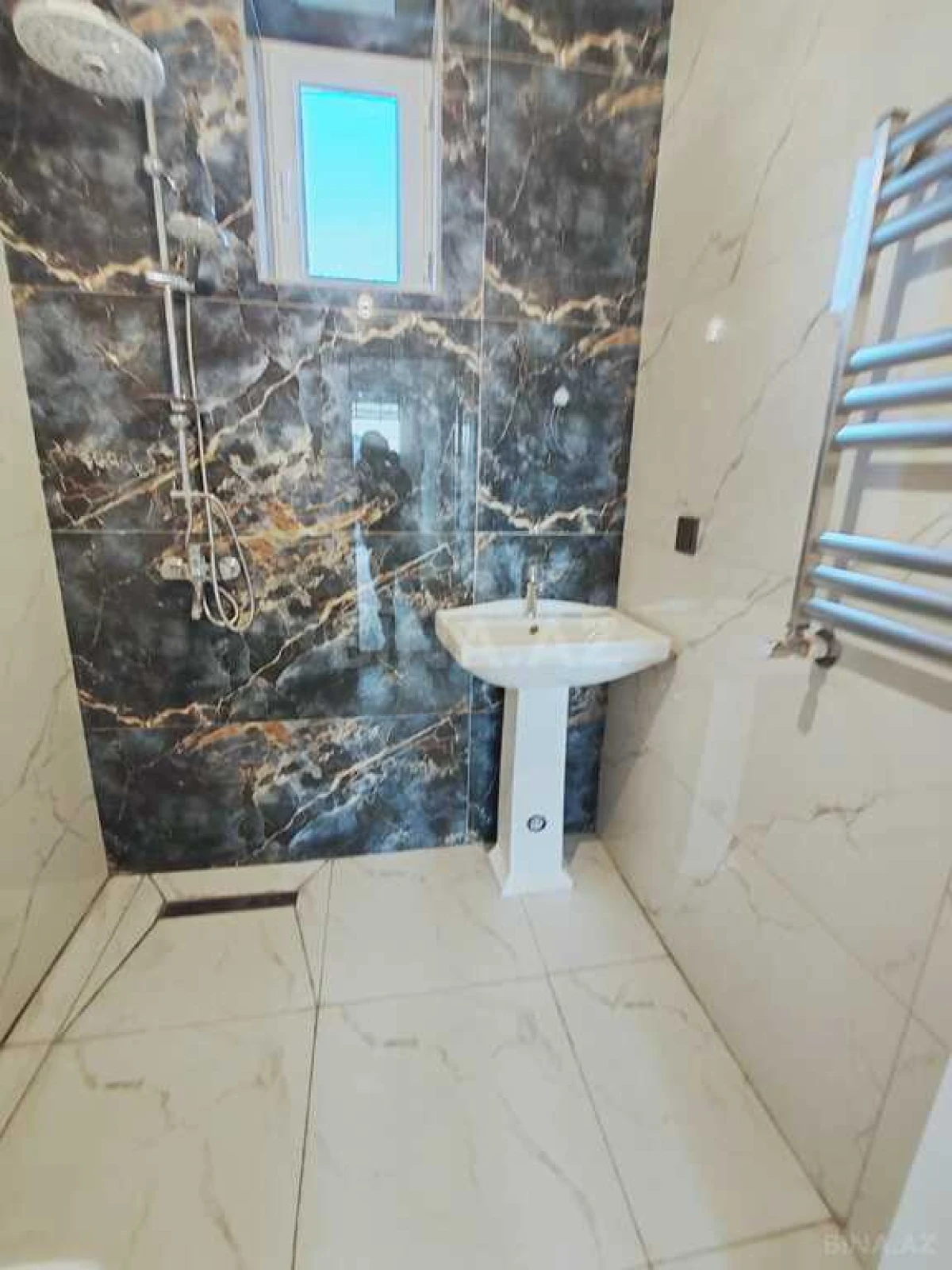 Satılır 3 otaqlı həyət evi 95 m²