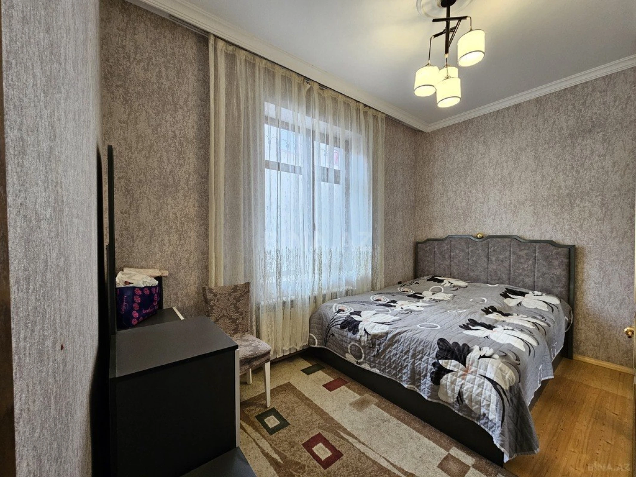 Satılır 4 otaqlı həyət evi 130 m²