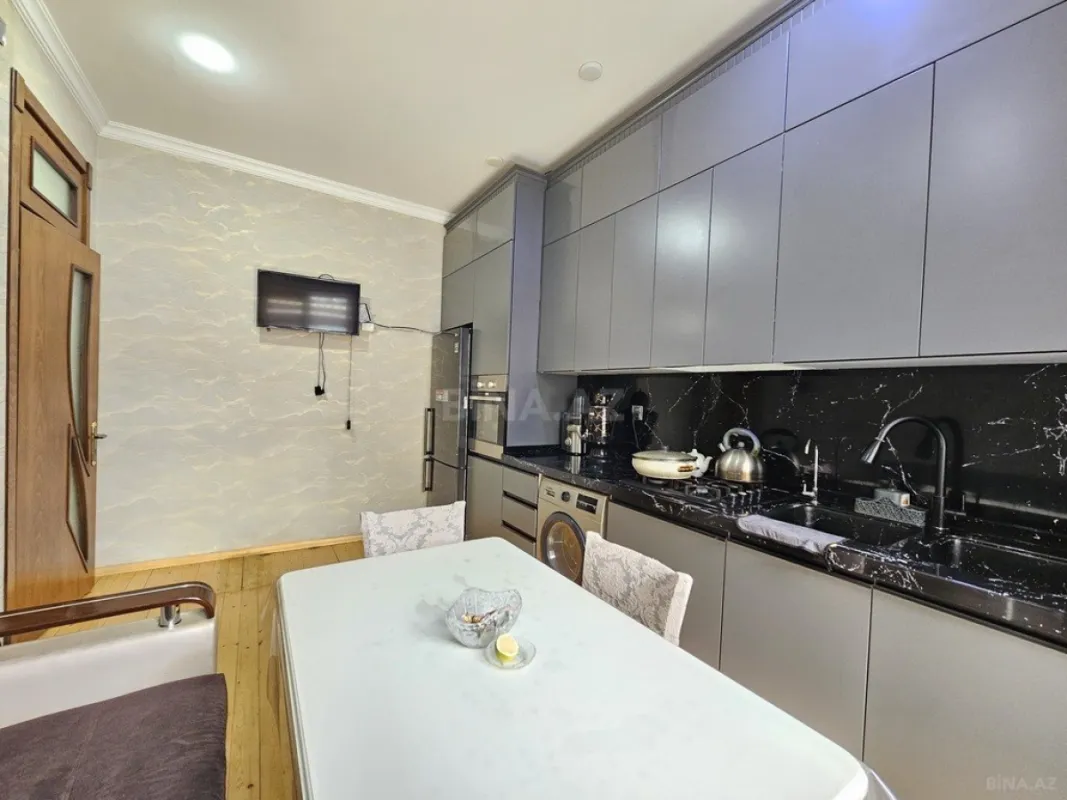 Satılır 4 otaqlı həyət evi 130 m²