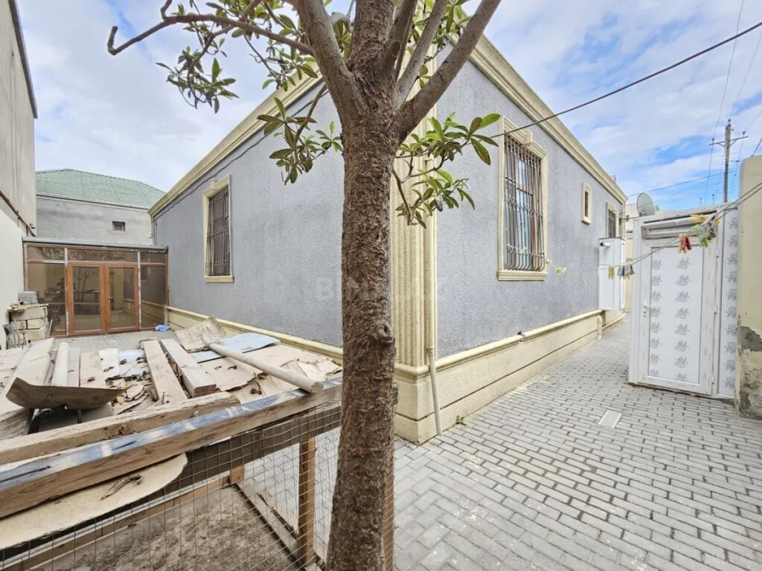 Satılır 4 otaqlı həyət evi 130 m²